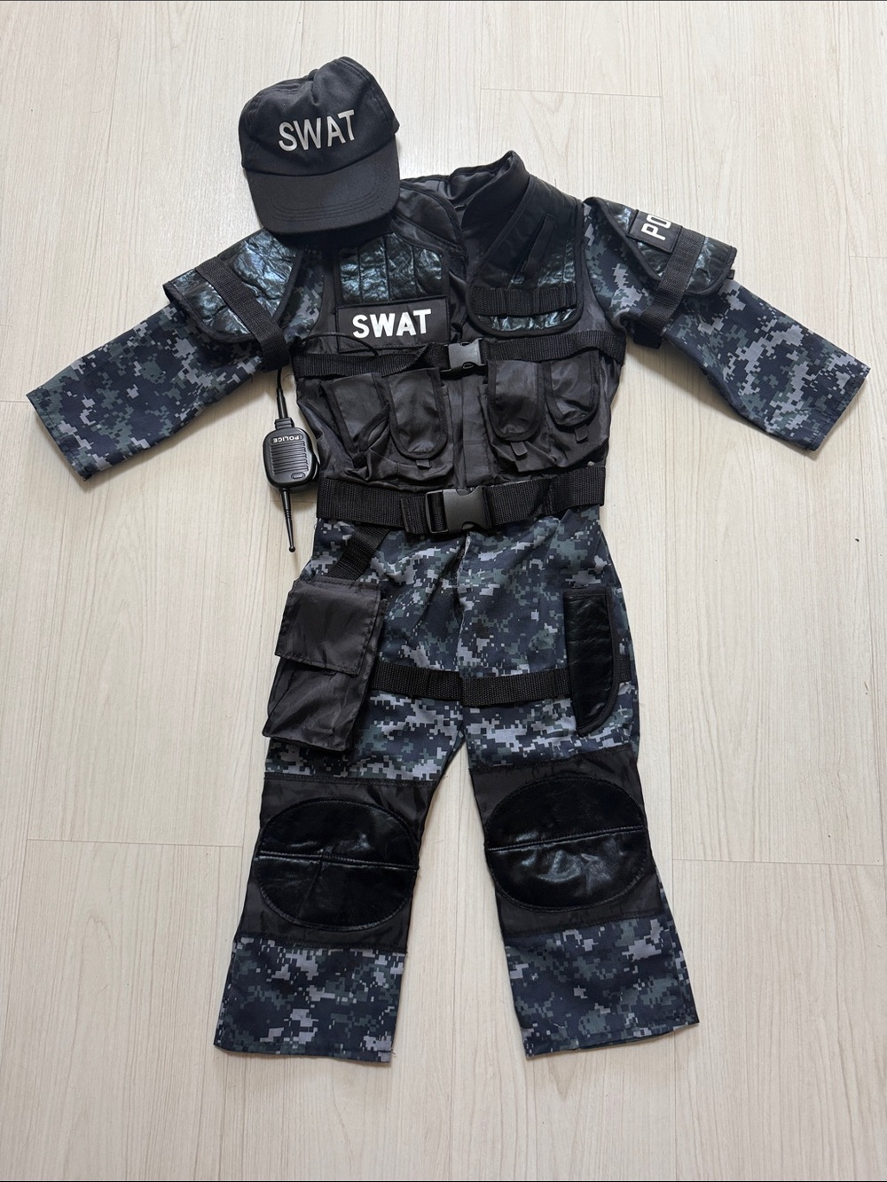 SWAT Tactical Camouflage Police Officer Costume & SWAT Hat